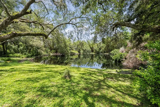 $1,999,000 | 900 Oak Hollow Place, Brandon, FL 33510