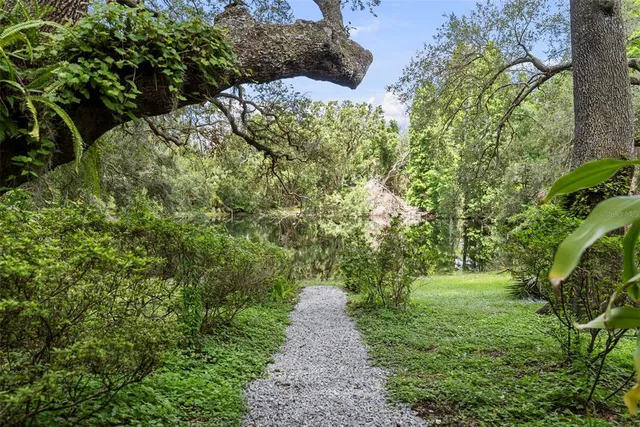 $1,999,000 | 900 Oak Hollow Place, Brandon, FL 33510