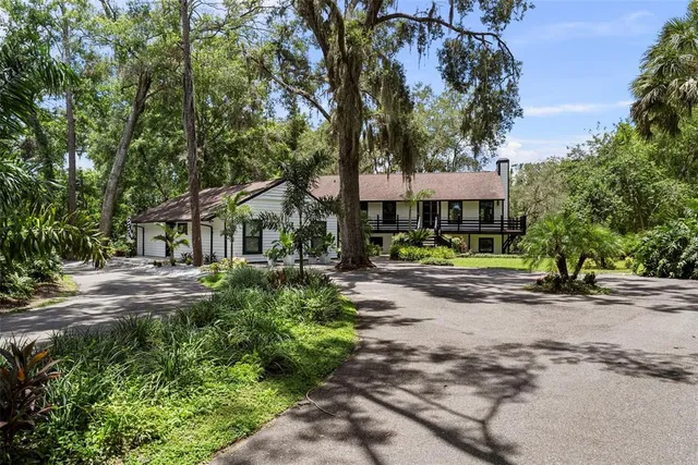 $1,999,000 | 900 Oak Hollow Place, Brandon, FL 33510