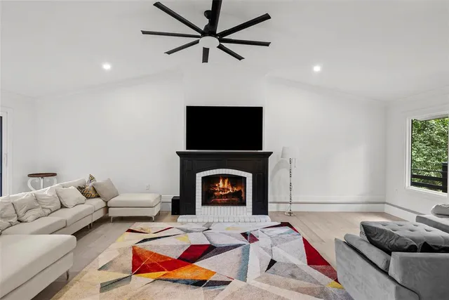 $1,999,000 | 900 Oak Hollow Place, Brandon, FL 33510