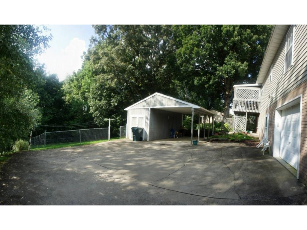 122 West Barton Ridge Road Greeneville, TN 37743 - Photo 17 of 17 Photo 17