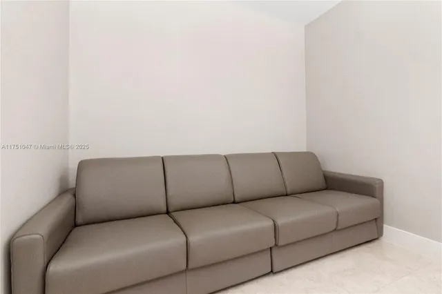 a view of livingroom with furniture