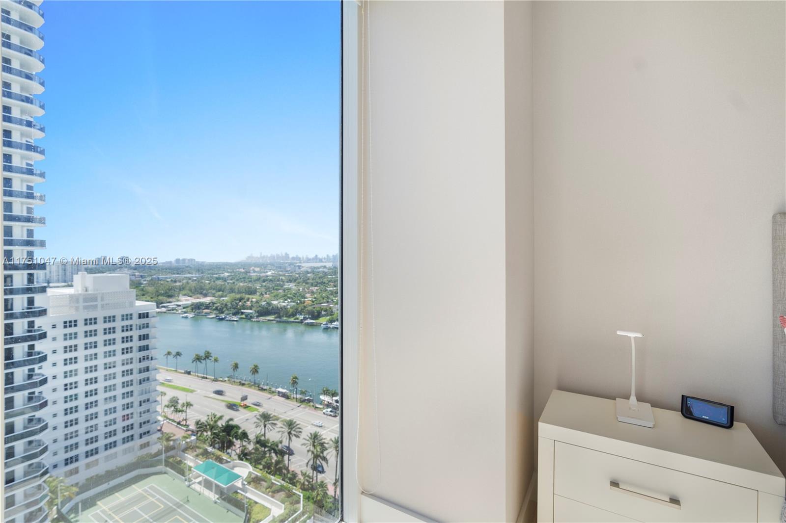 4779 Collins Avenue, Unit 2204 Miami Beach, FL 33140 - Photo 31 of 58