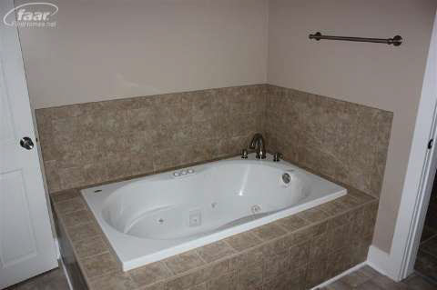 10377 West Mount Morris Road Flushing, MI 48433 - Photo 14 of 21 20360713-13.JPG