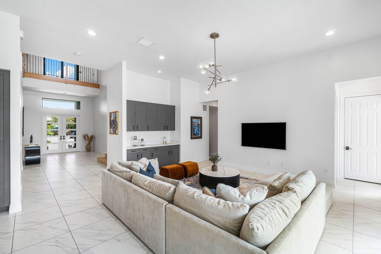 17016 Cappuccino Way Boca Raton, FL 33496 - Photo 16 of 78 Living room