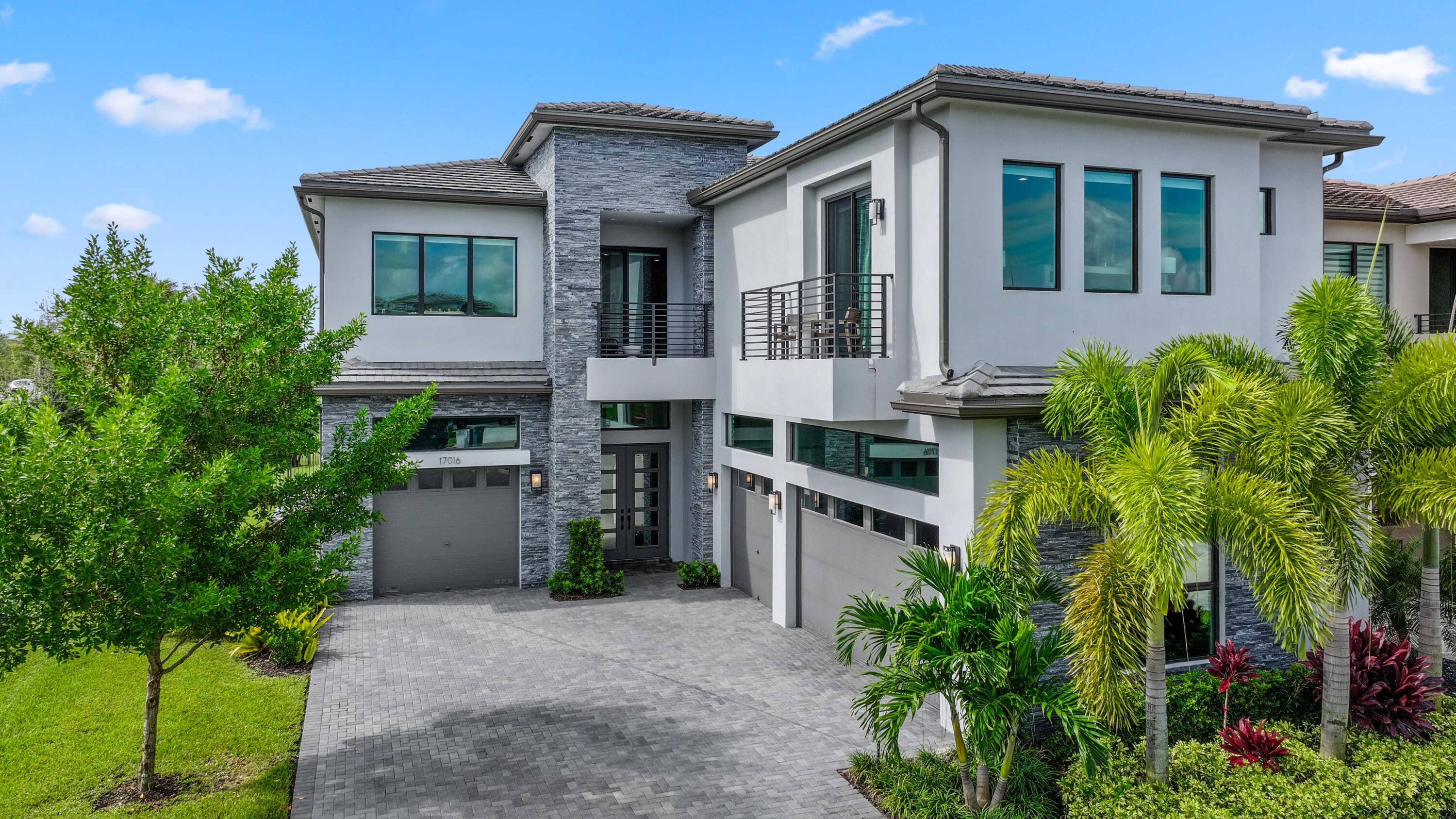 17016 Cappuccino Way Boca Raton, FL 33496 - Photo 3 of 78 DJI_20240906104122_0289_D