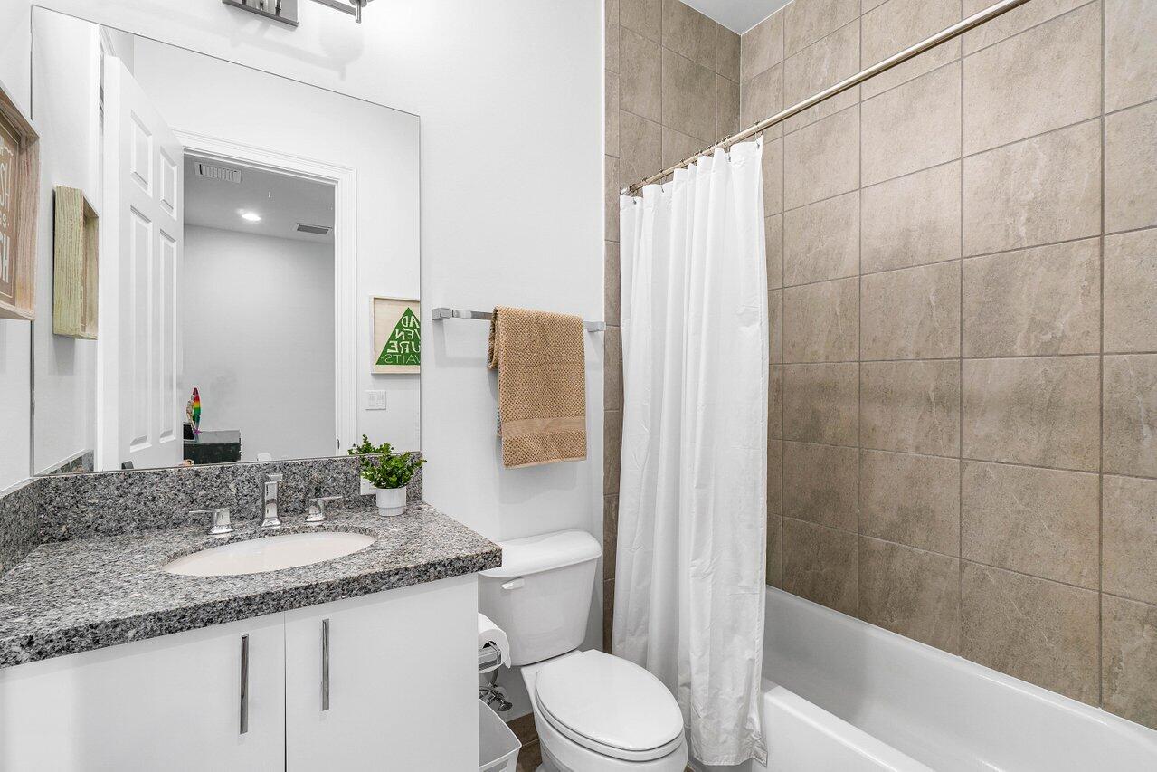 17016 Cappuccino Way Boca Raton, FL 33496 - Photo 37 of 78 Bathroom