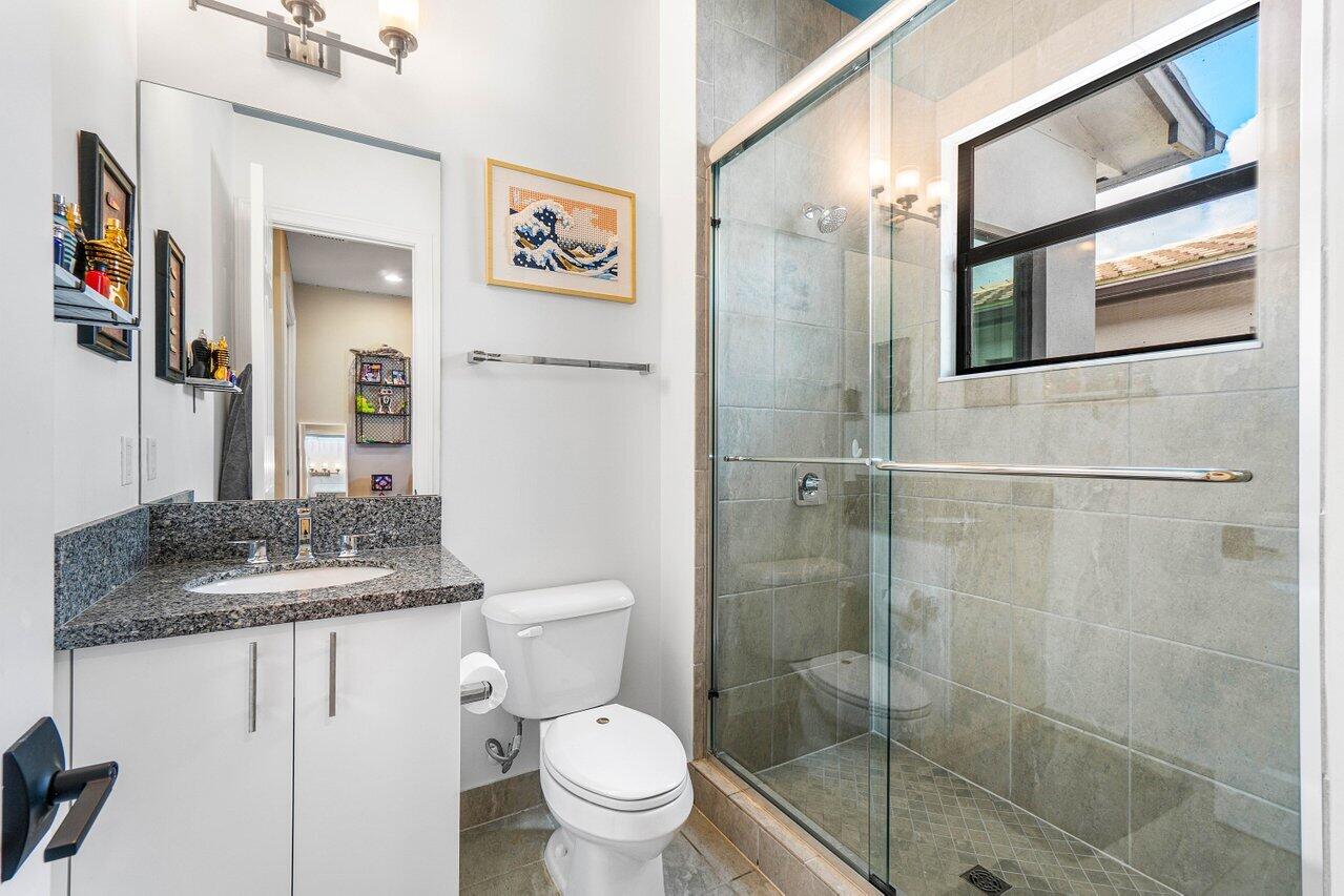 17016 Cappuccino Way Boca Raton, FL 33496 - Photo 40 of 78 Bathroom