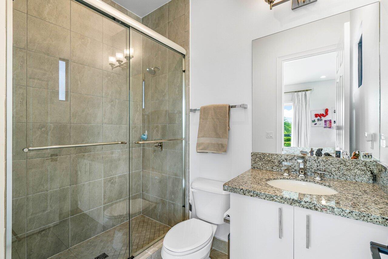 17016 Cappuccino Way Boca Raton, FL 33496 - Photo 43 of 78 Bathroom
