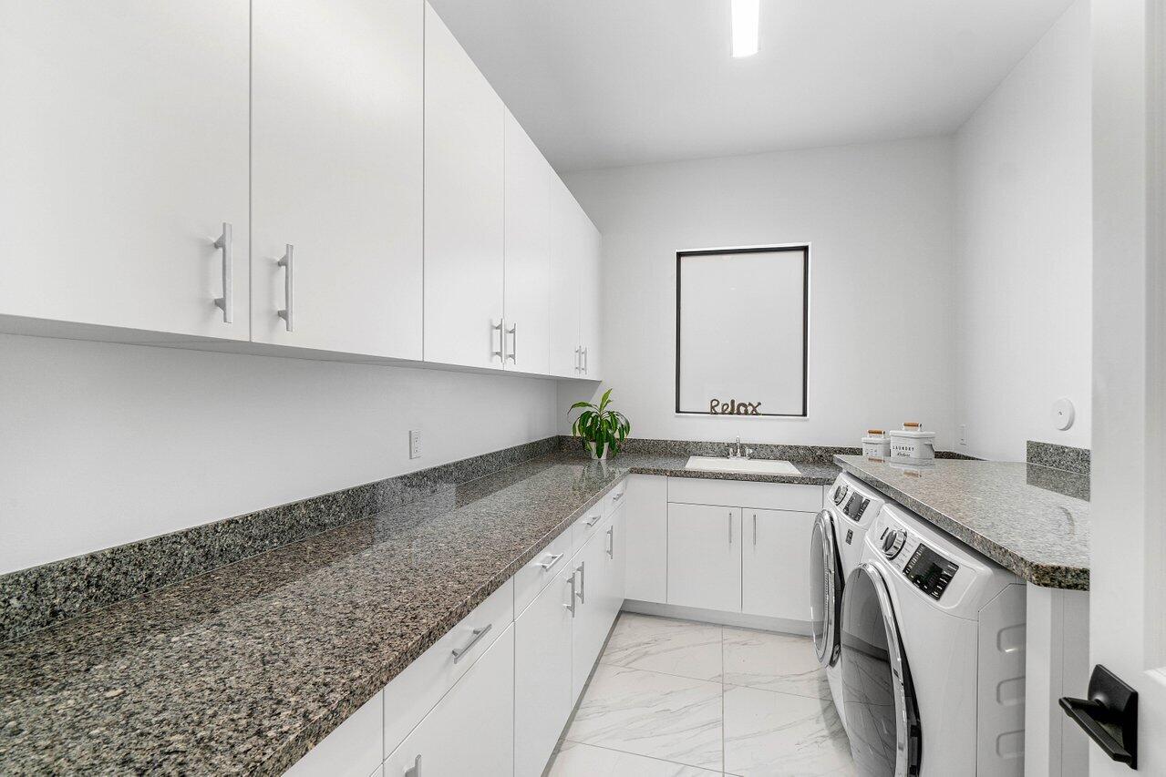 17016 Cappuccino Way Boca Raton, FL 33496 - Photo 44 of 78 Bathroom