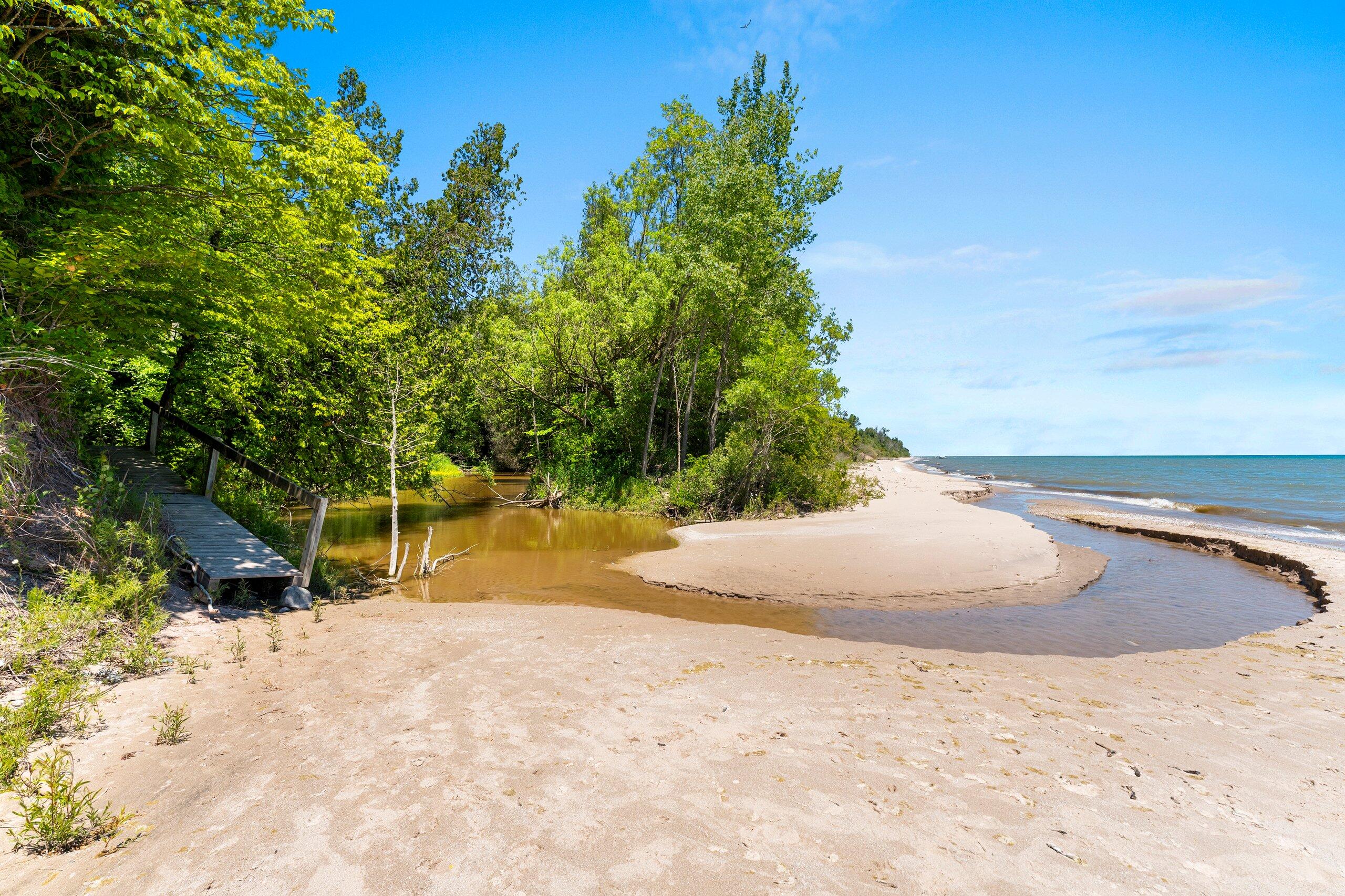 4635 South 10th Street Manitowoc, WI 54220 - Photo 63 of 75 Private Beach