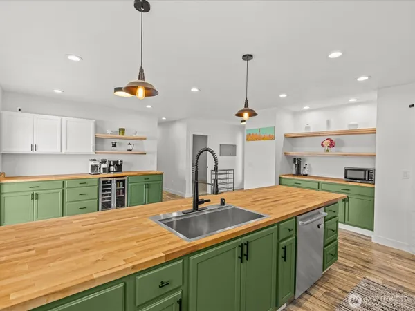 $775,000 | 1355 McHugh Avenue, Enumclaw, WA 98022