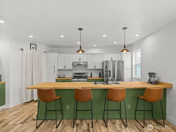 $775,000 | 1355 McHugh Avenue, Enumclaw, WA 98022