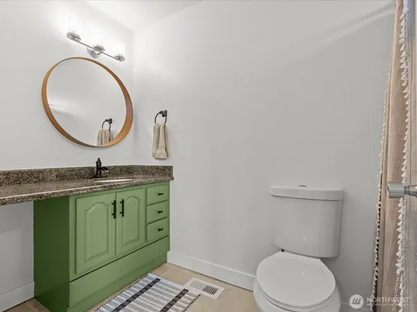 $775,000 | 1355 McHugh Avenue, Enumclaw, WA 98022