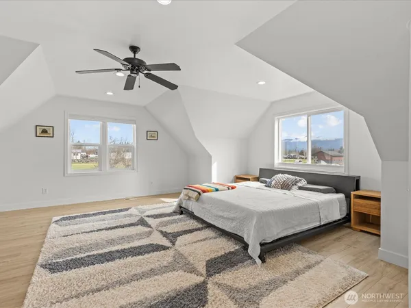 $775,000 | 1355 McHugh Avenue, Enumclaw, WA 98022