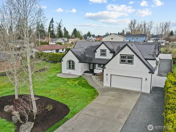 $775,000 | 1355 McHugh Avenue, Enumclaw, WA 98022