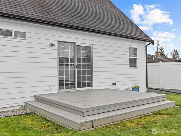 $775,000 | 1355 McHugh Avenue, Enumclaw, WA 98022
