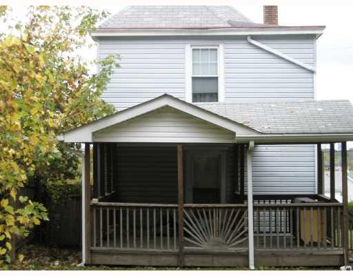103 Owen Street McKees Rocks, PA 15136 - Photo 3 of 8 Patio/Deck.