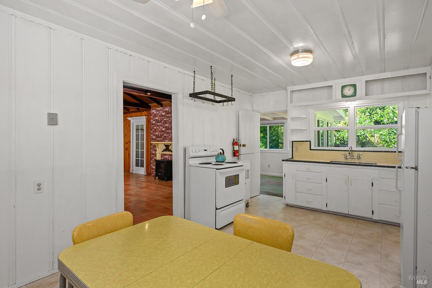 10590 Grays Road Forestville, CA 95436 - Photo 26 of 38