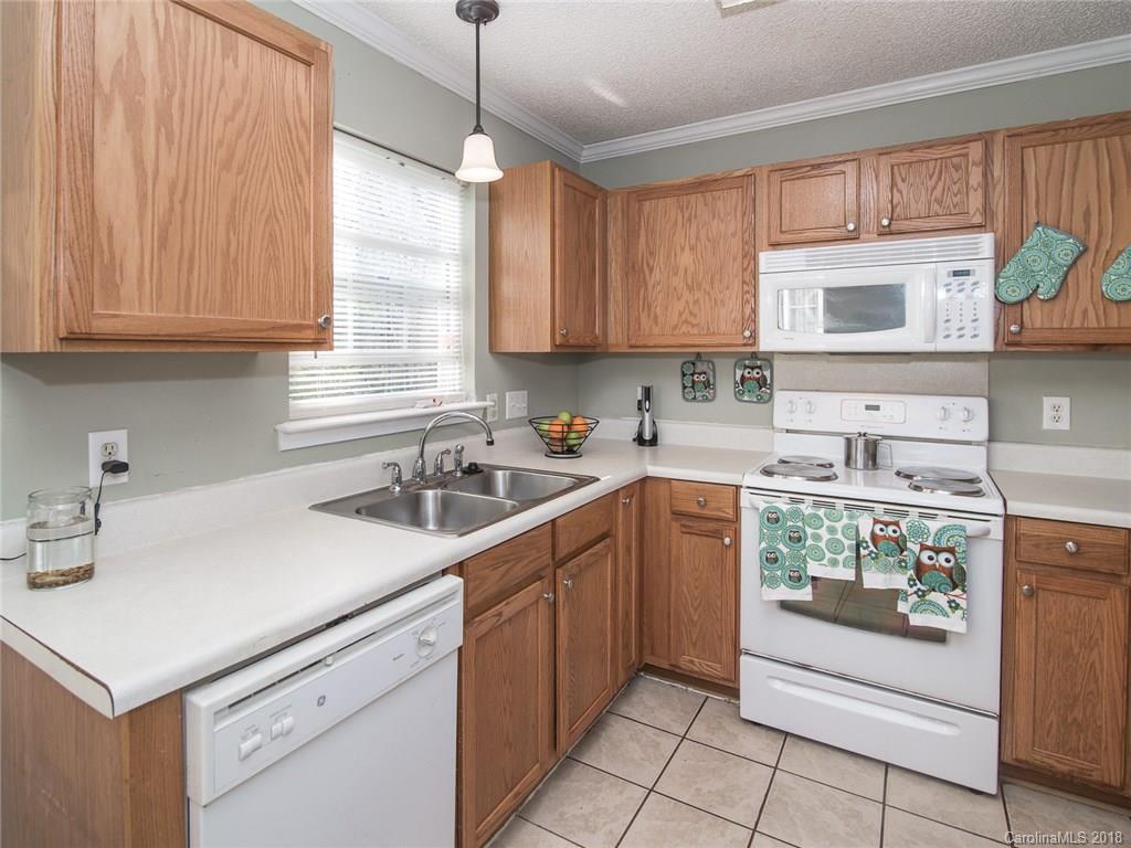5923 Running Deer Road Charlotte, NC 28214 - Photo 8 of 18