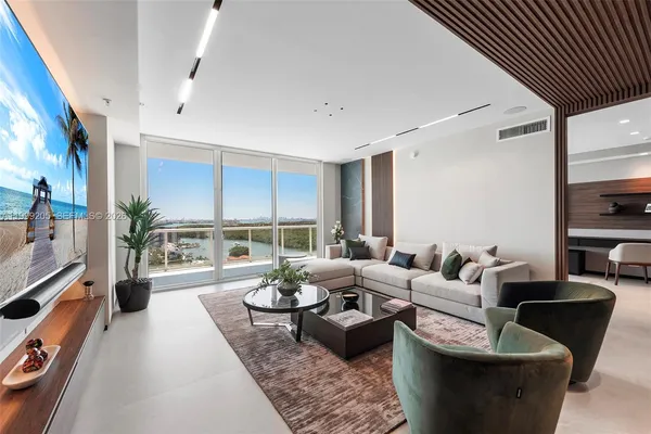 $17,000 | 400 Sunny Isles Boulevard, Unit PH03, Sunny Isles Beach, FL 33160