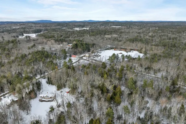 $210,000 | 61 Freeman Hall Road, Nottingham, NH 03290