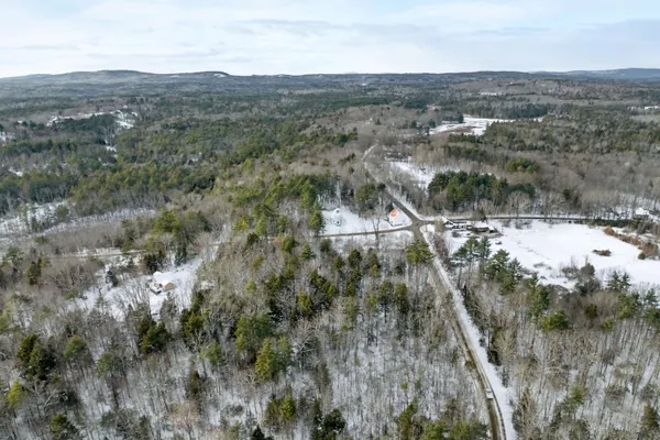 $210,000 | 61 Freeman Hall Road, Nottingham, NH 03290