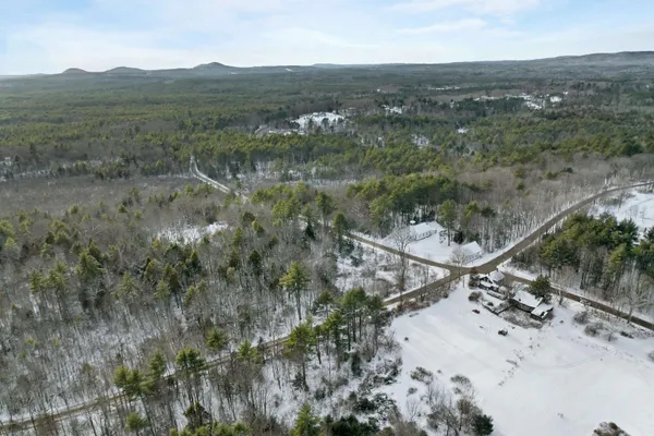 $210,000 | 61 Freeman Hall Road, Nottingham, NH 03290