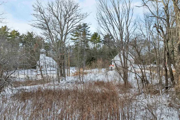 $210,000 | 61 Freeman Hall Road, Nottingham, NH 03290