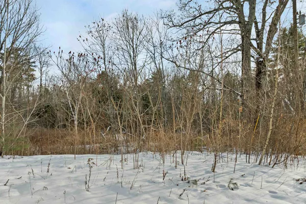 $210,000 | 61 Freeman Hall Road, Nottingham, NH 03290