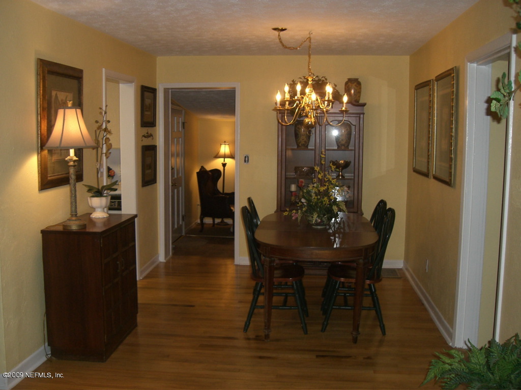 6830 Sans Souci Road Jacksonville, FL 32216 - Photo 6 of 18 Dining Room