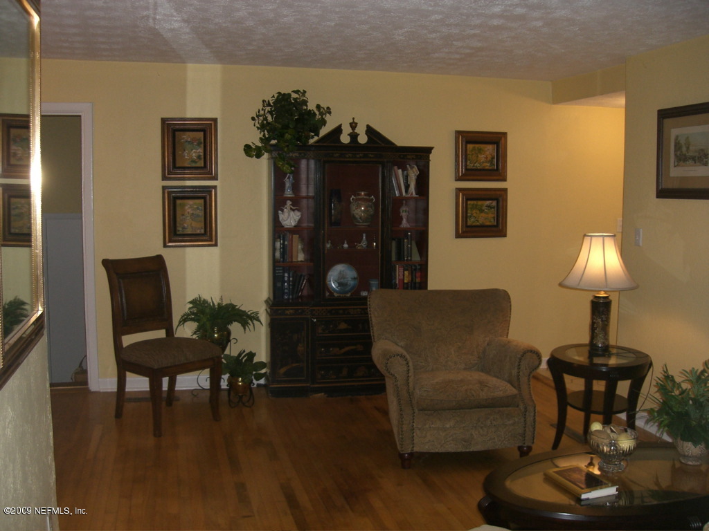 6830 Sans Souci Road Jacksonville, FL 32216 - Photo 7 of 18 Dining Room