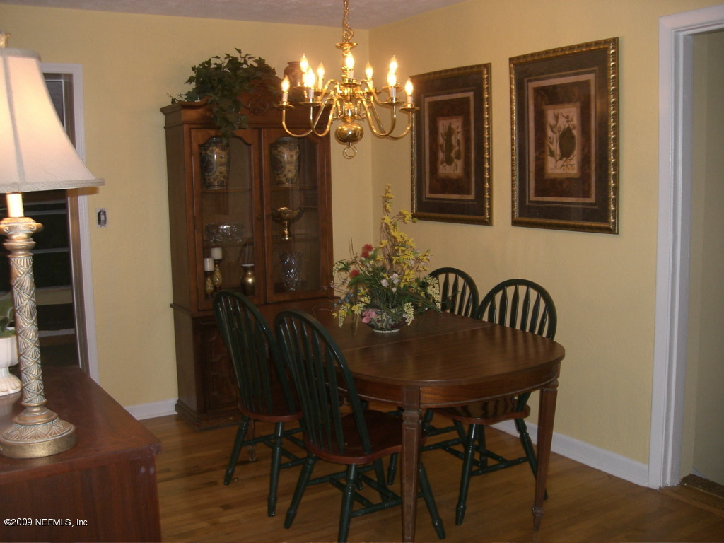 6830 Sans Souci Road Jacksonville, FL 32216 - Photo 8 of 18 Dining Room