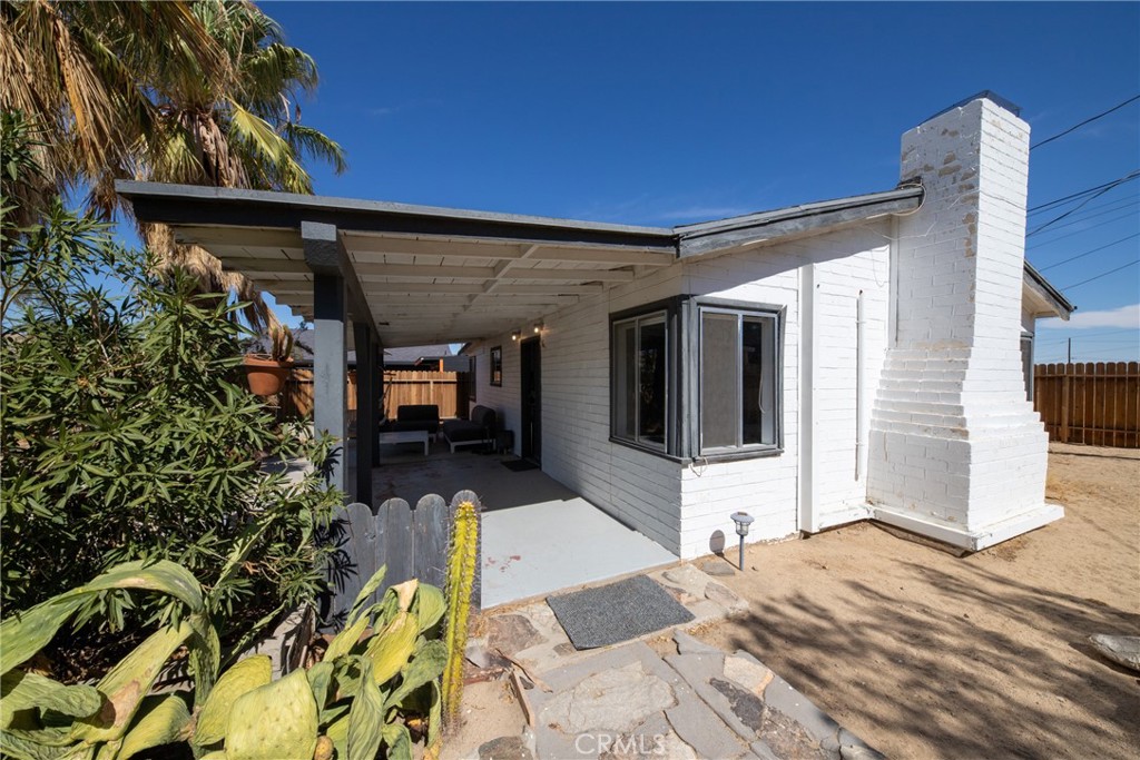 6443 Valley View Street Joshua Tree, CA 92252 - Photo 5 of 27