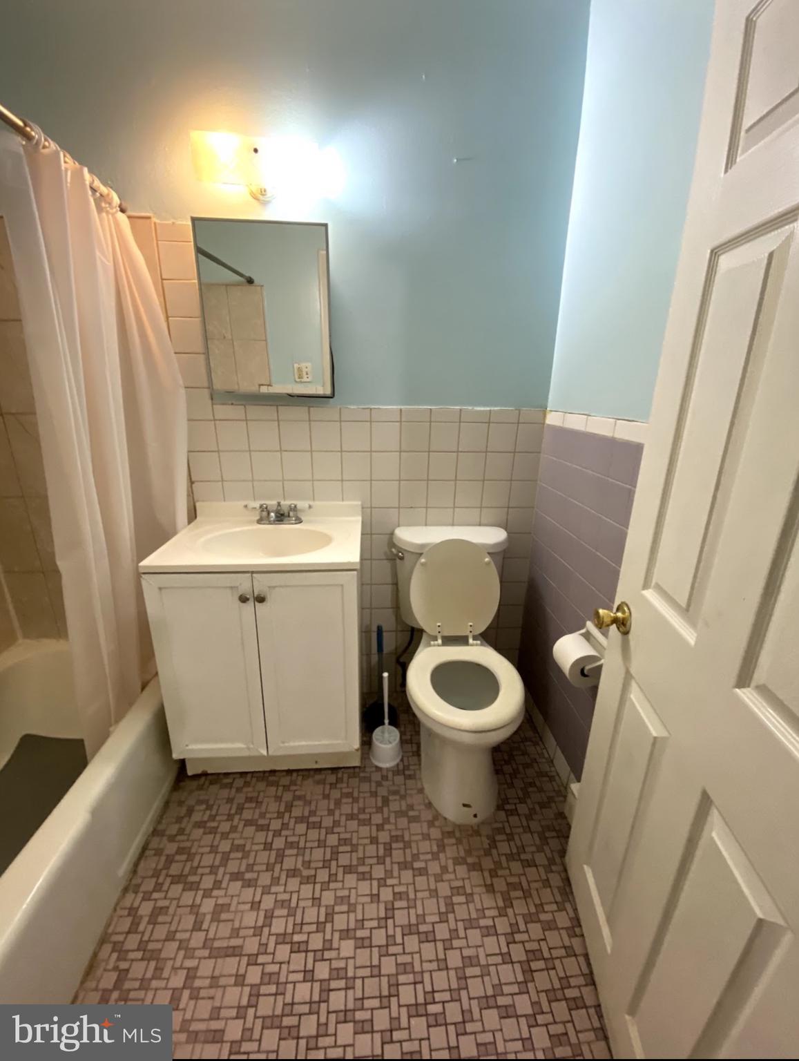 438 Long Lane Upper Darby, PA 19082 - Photo 23 of 39