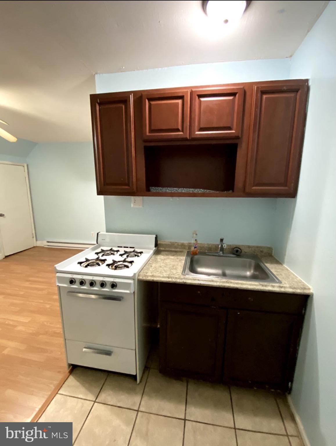 438 Long Lane Upper Darby, PA 19082 - Photo 25 of 39