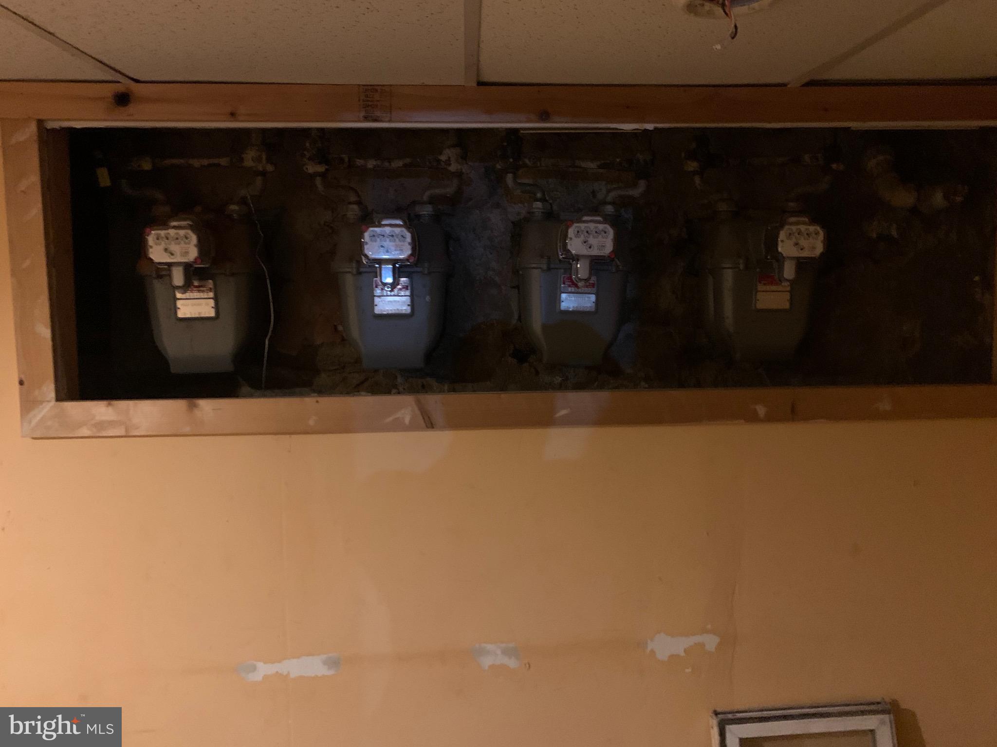 438 Long Lane Upper Darby, PA 19082 - Photo 33 of 39