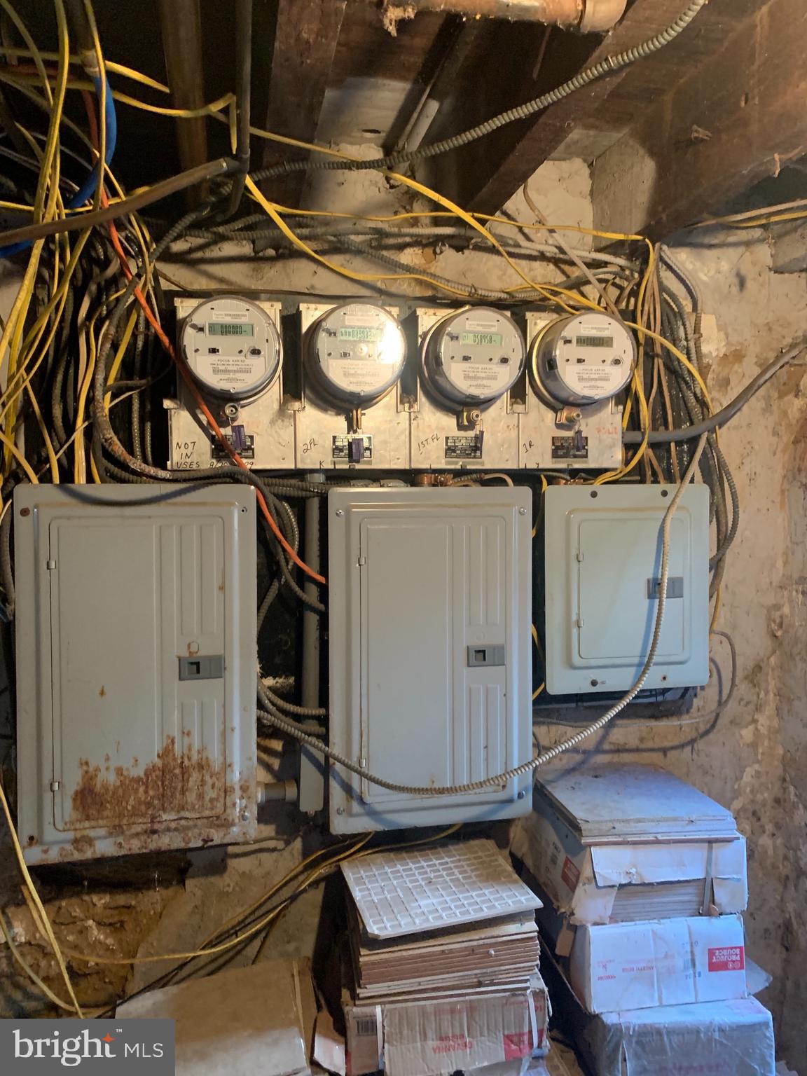 438 Long Lane Upper Darby, PA 19082 - Photo 37 of 39