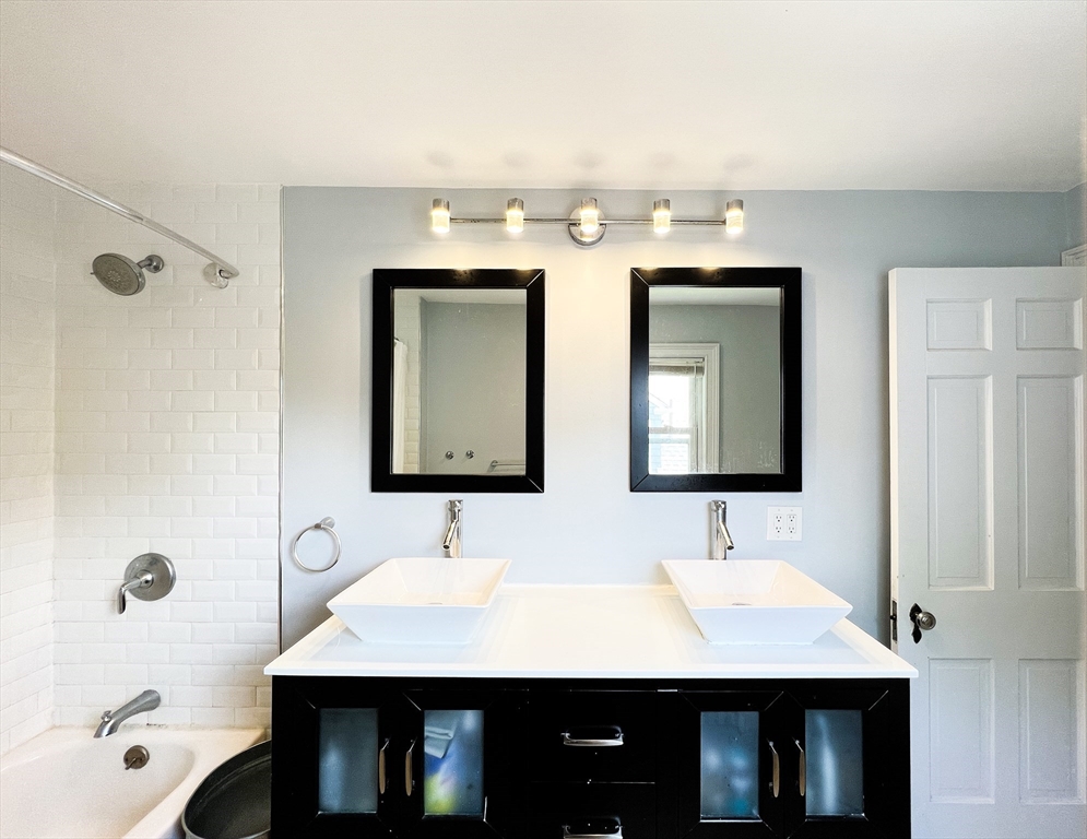 31 Grassmere Road Brookline, MA 02467 - Photo 12 of 24