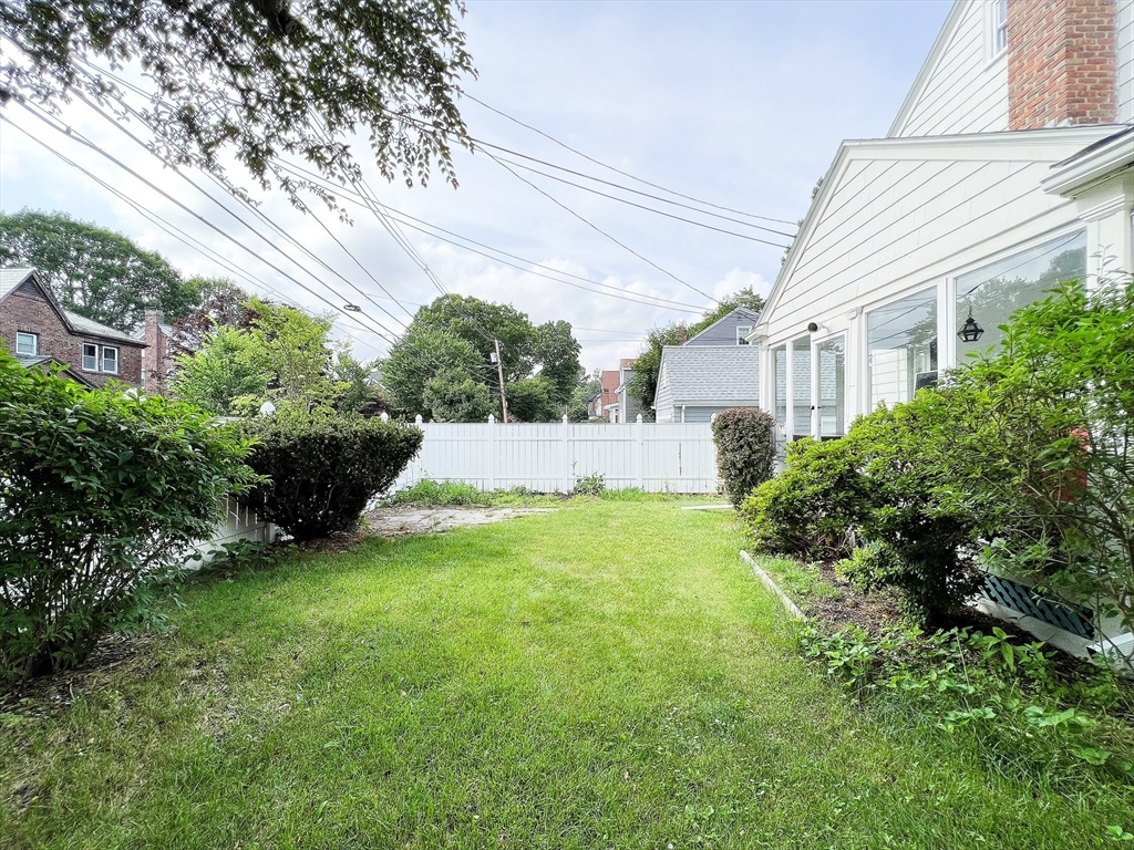 31 Grassmere Road Brookline, MA 02467 - Photo 23 of 24