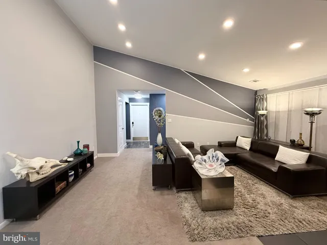 $460,000 | 110 Lowell Court, Unit 9, Princeton, NJ 08540