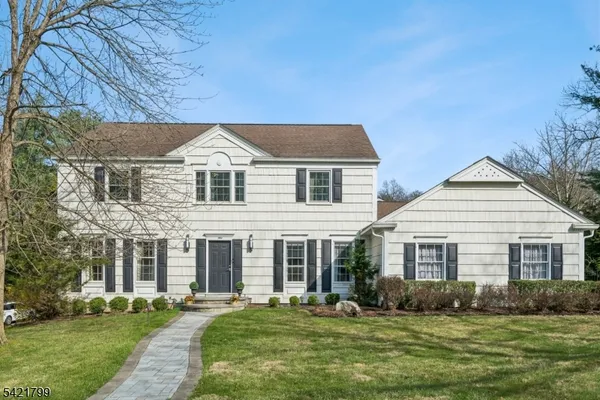 $1,070,000 | 9 King Hill Court, Morristown, NJ 07960