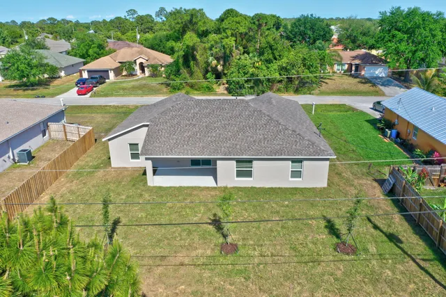 $2,695 | 3425 Southwest Europe Street, Port St. Lucie, FL 34953