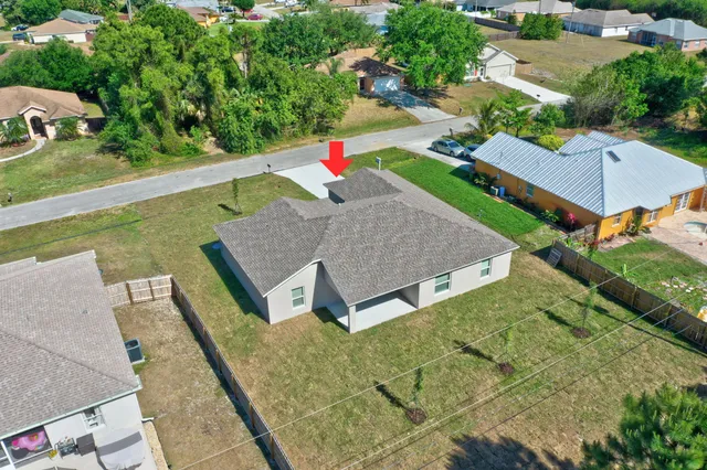 $2,695 | 3425 Southwest Europe Street, Port St. Lucie, FL 34953