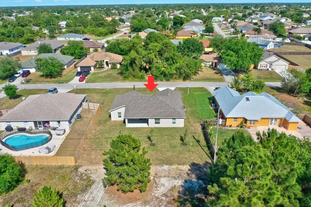 $2,695 | 3425 Southwest Europe Street, Port St. Lucie, FL 34953