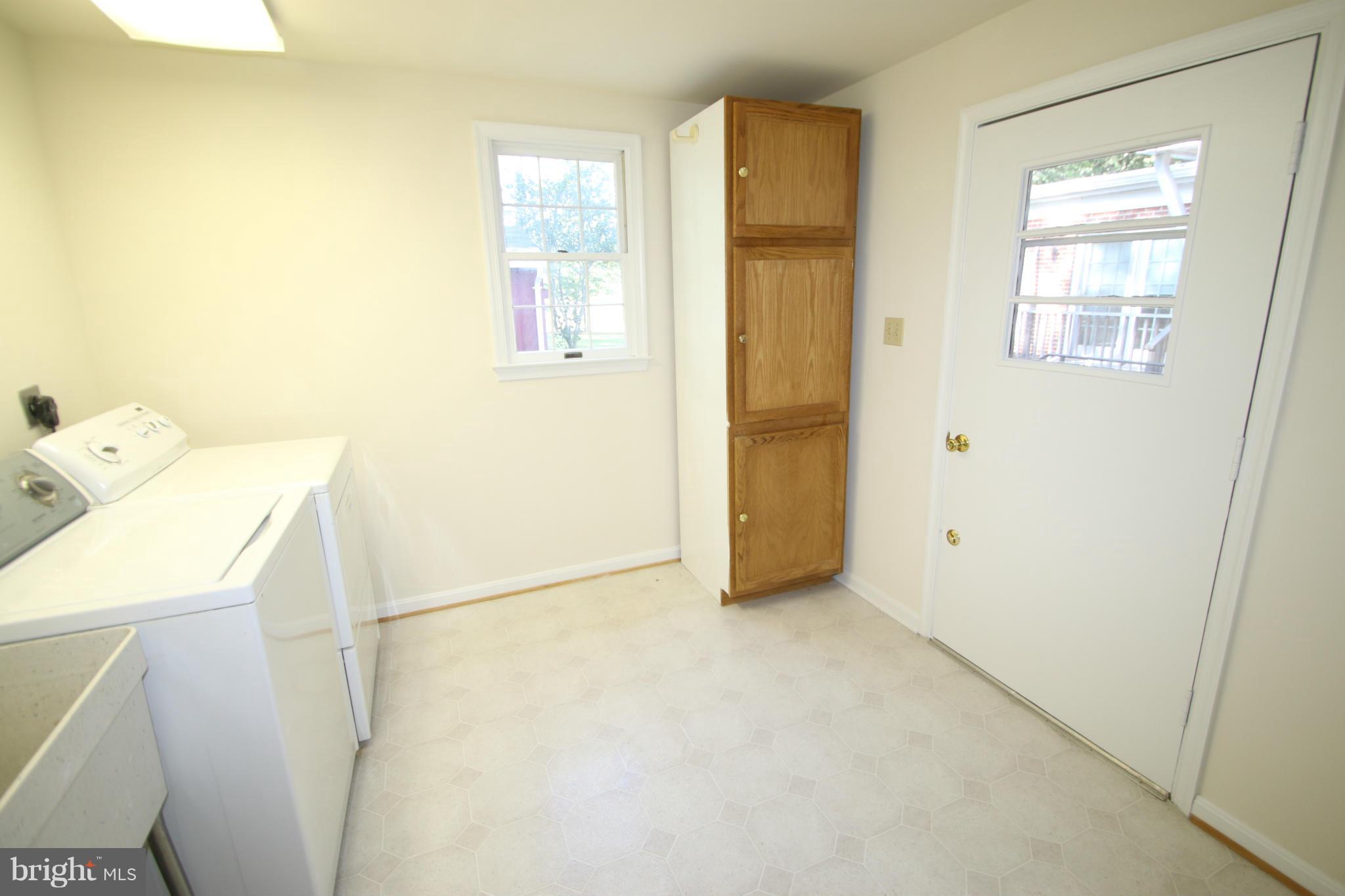 14431 Seneca Road Germantown, MD 20874 - Photo 14 of 23 Interior (General)
