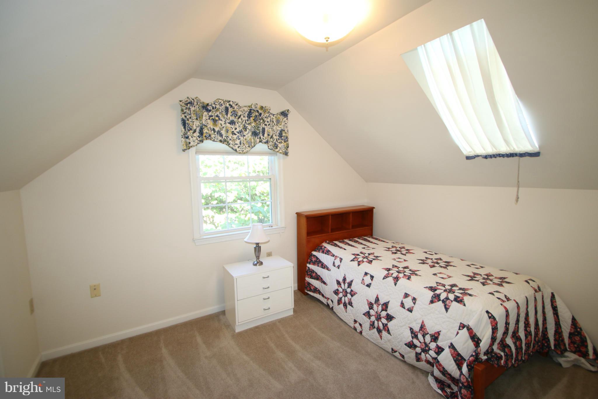 14431 Seneca Road Germantown, MD 20874 - Photo 17 of 23 Bedroom