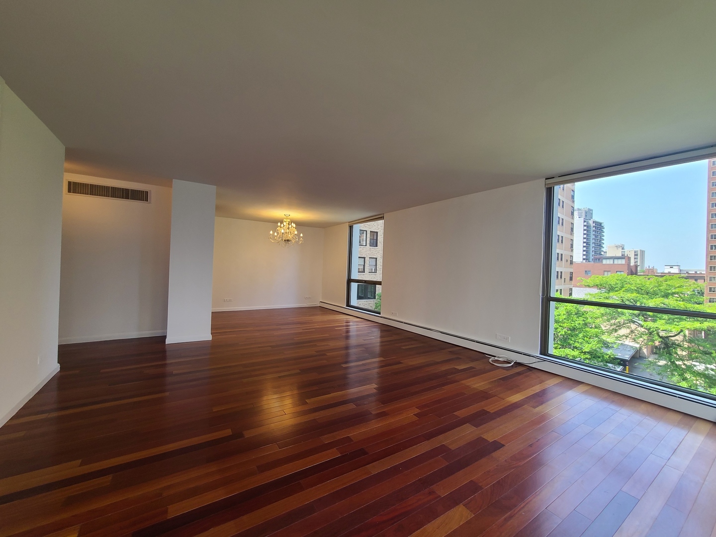 1310 North Ritchie Court, Unit 6D Chicago, IL 60610 - Photo 7 of 26 Gallery Image 7