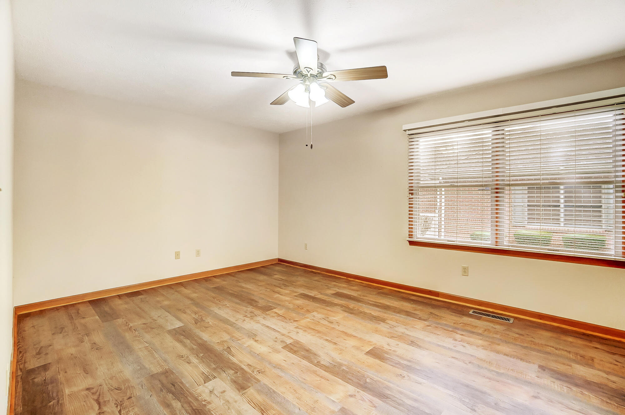 868 Trent Close Springfield, OH 45503 - Photo 14 of 29 Gallery Image 14