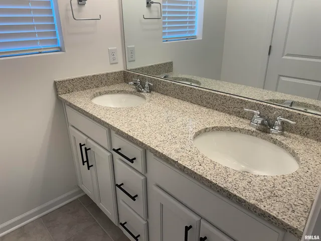 $2,500 | 5894 Butterfield Court, Bettendorf, IA 52722